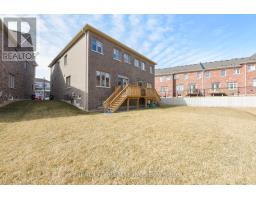 38 Silver Meadow Gdns Gardens N, Hamilton, ON L8B1Z4 Photo 42