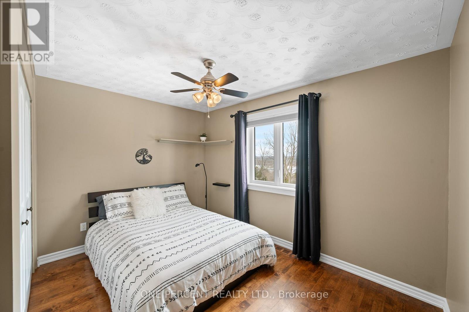 975 FIELDOWN STREET - 29