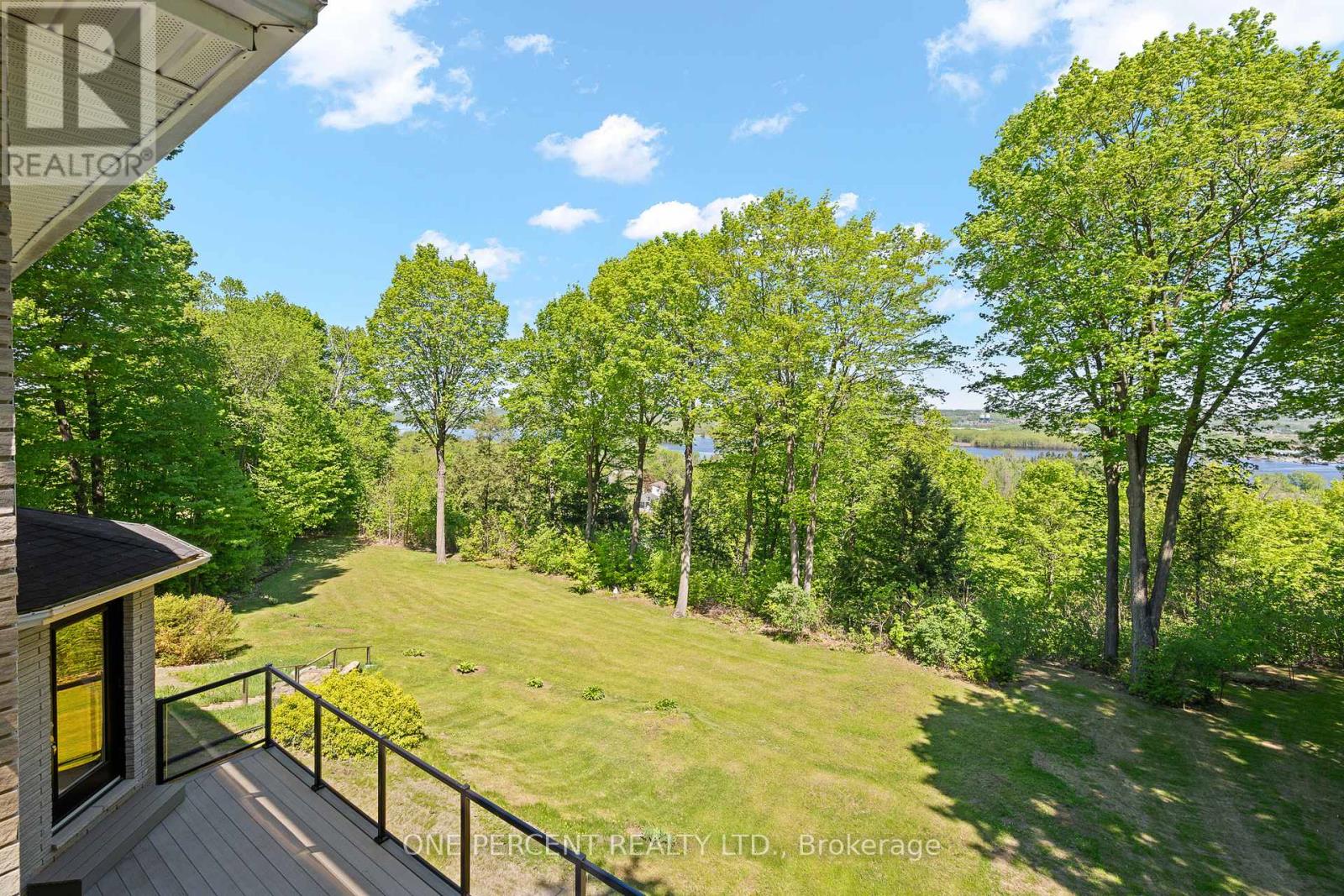 975 FIELDOWN STREET - 25