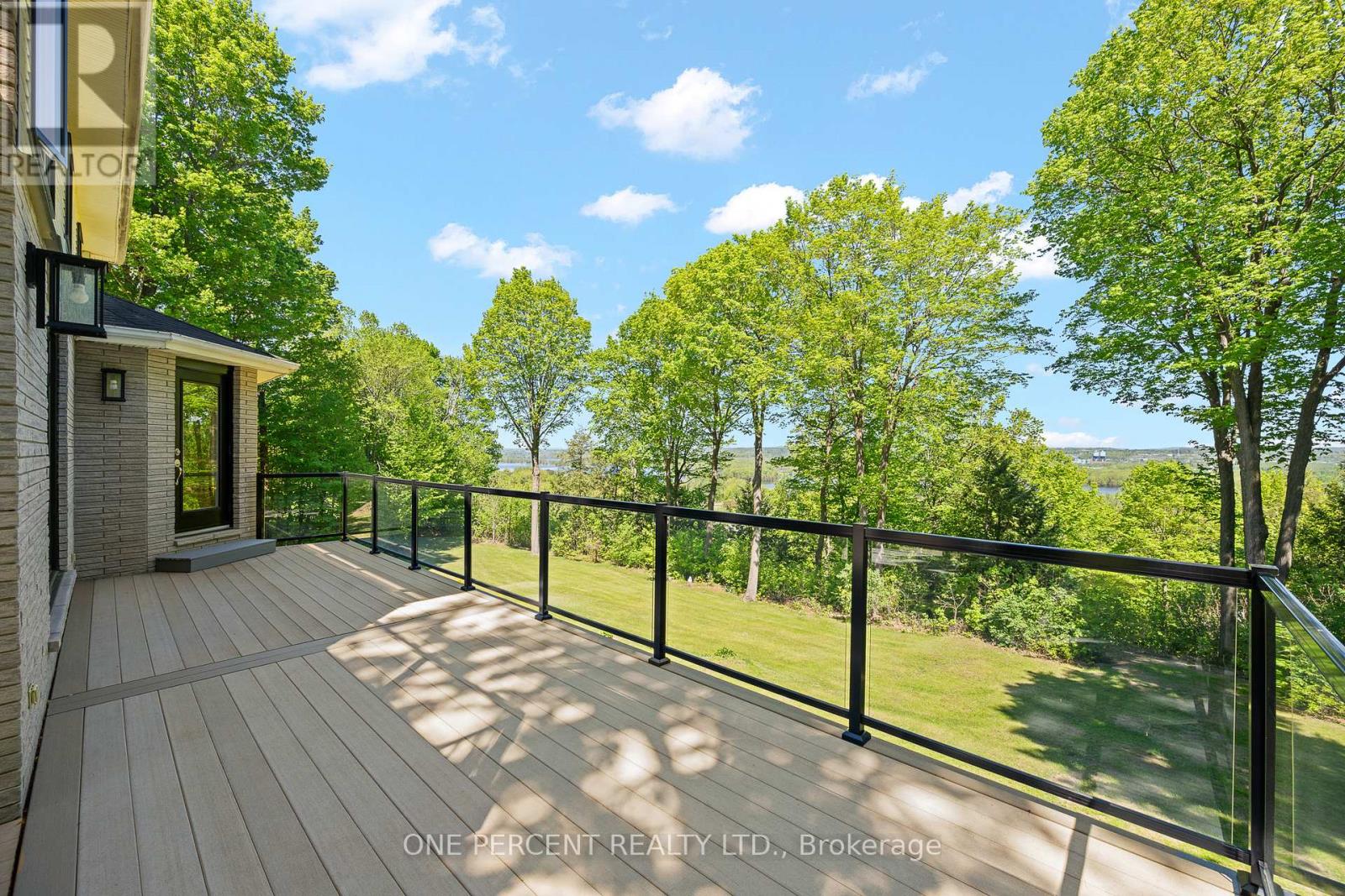 975 FIELDOWN STREET - 42