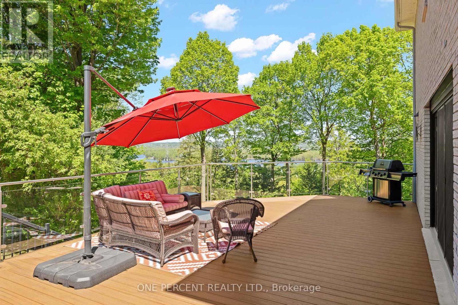 975 FIELDOWN STREET - 43