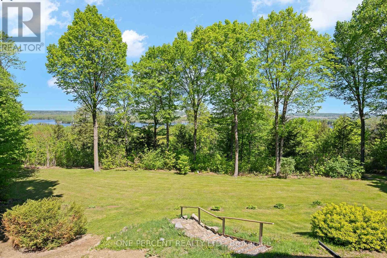 975 FIELDOWN STREET - 45