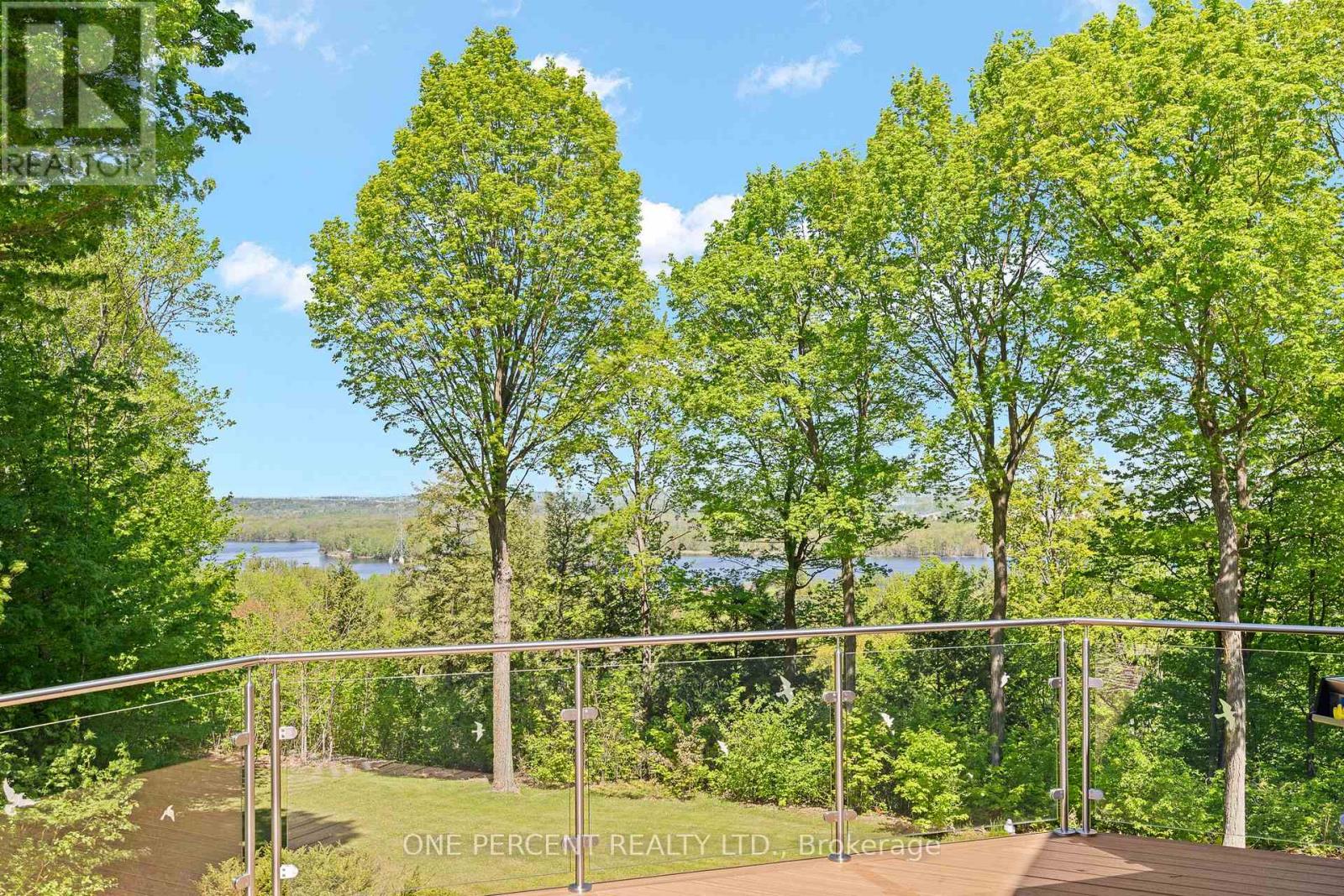 975 FIELDOWN STREET - 44