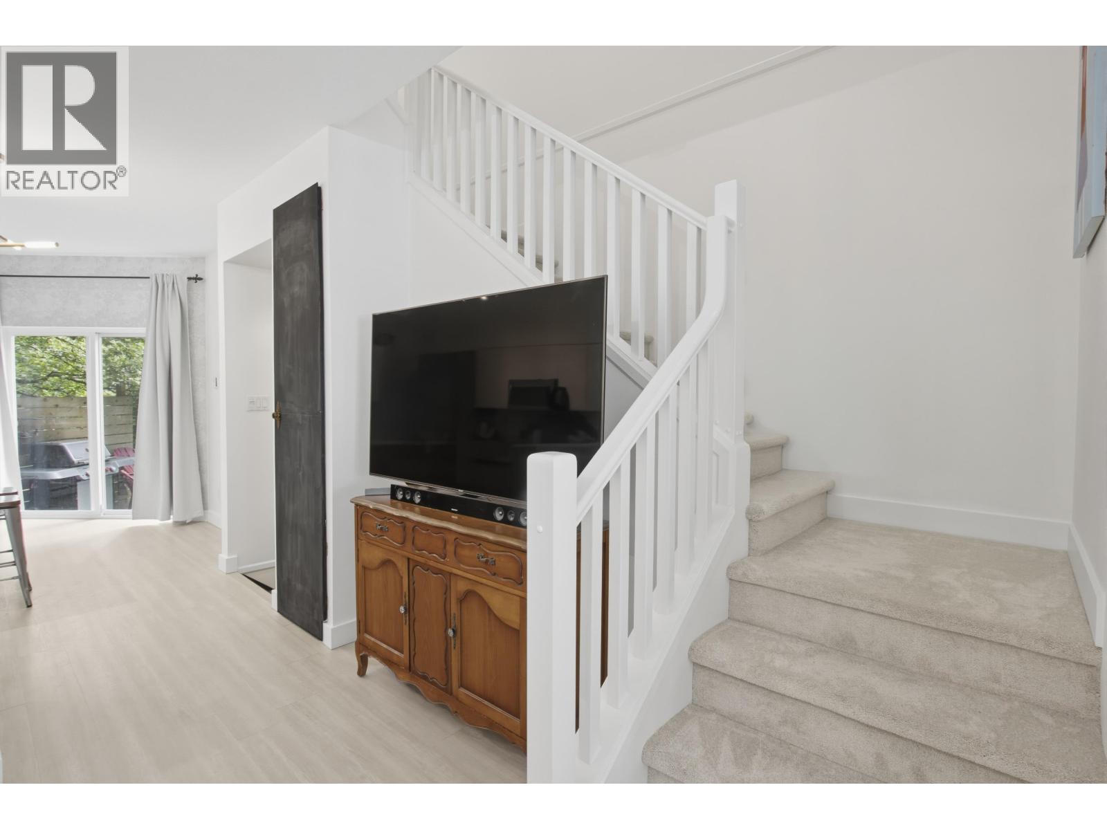 18 1800 MAMQUAM ROAD, Squamish