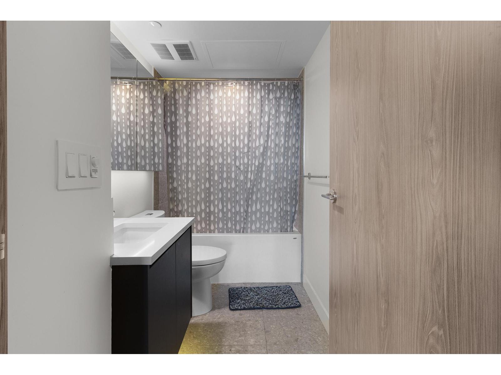 2702 10750 135A STREET, Surrey