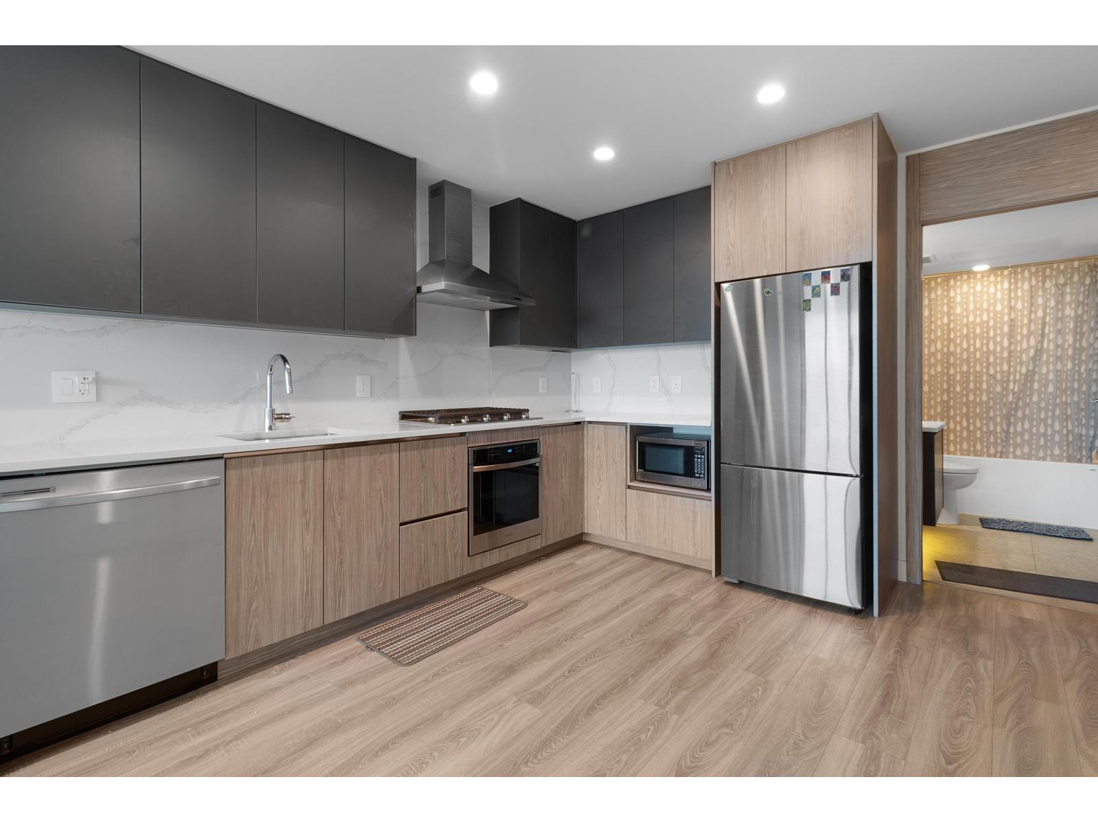 2702 10750 135A STREET, Surrey