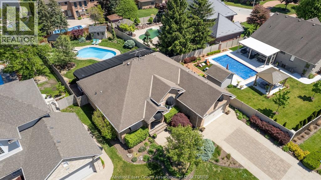 606 GEORGE KENNEDY WAY - Image 44