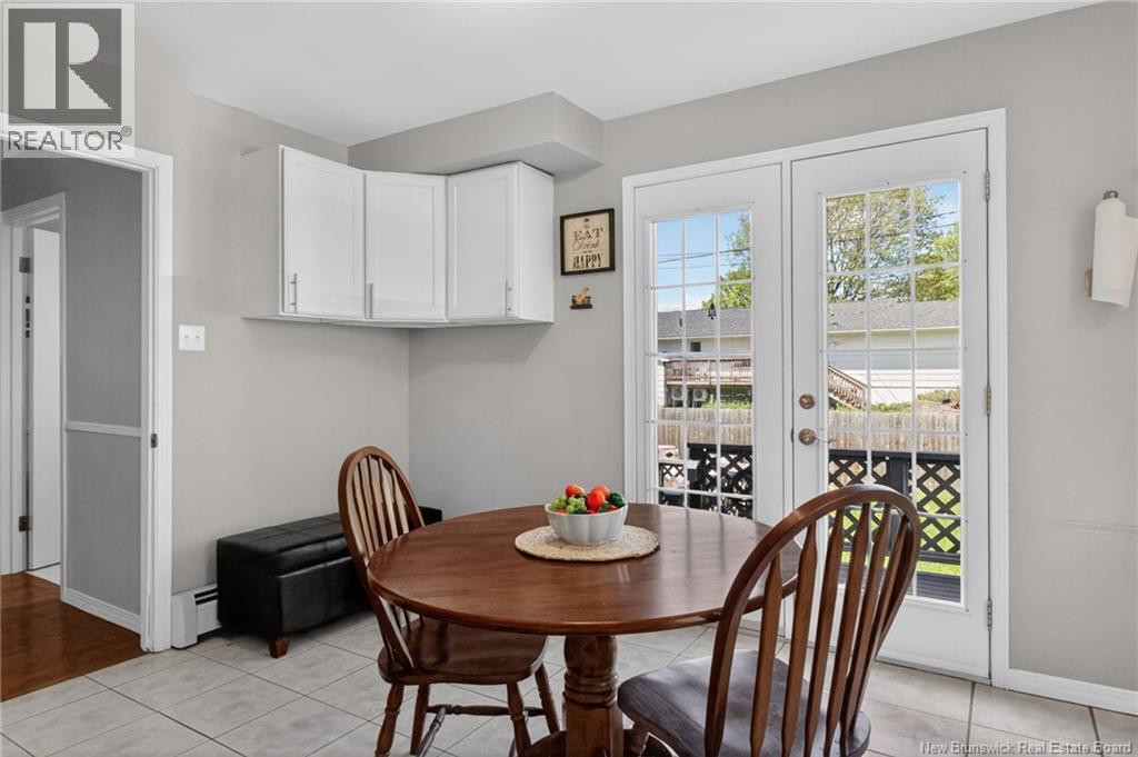 81 Berkley Drive - 11
