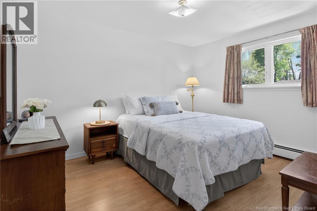 81 Berkley Drive - 22