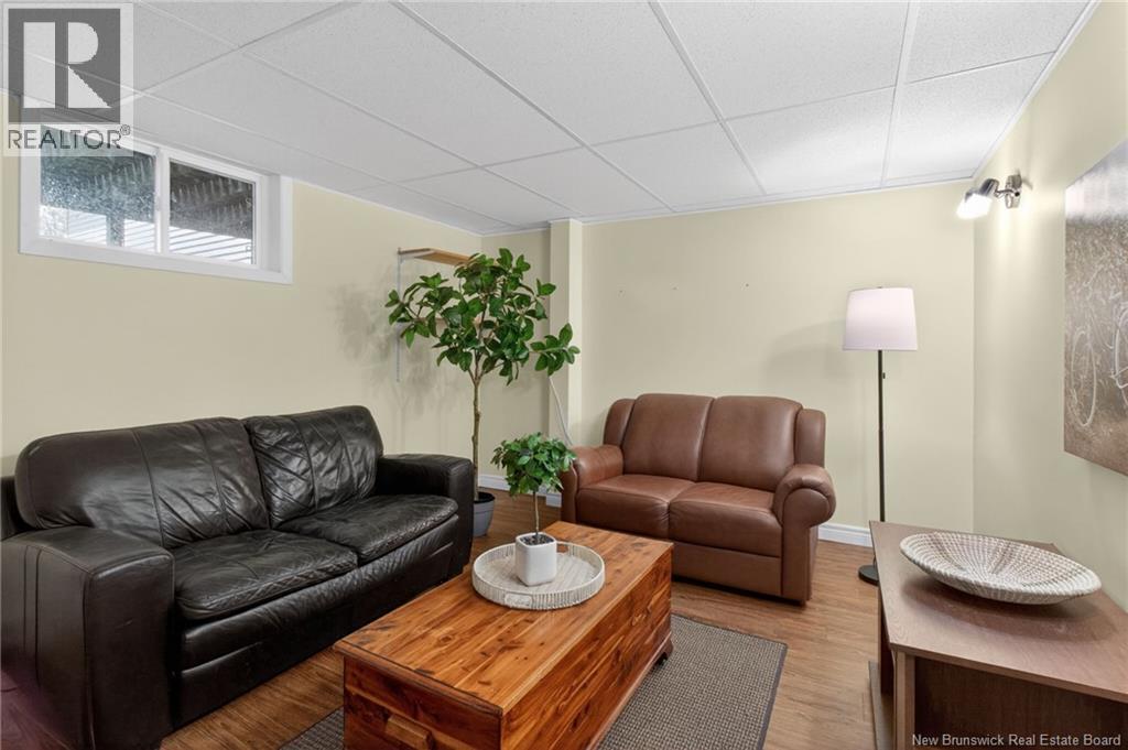81 Berkley Drive - 29