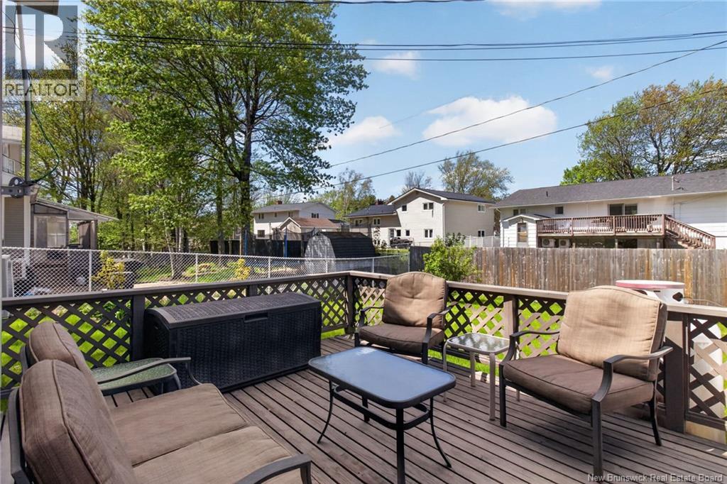 81 Berkley Drive - 37