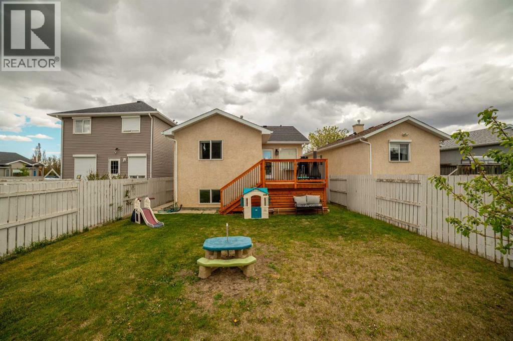 263 Peigan Court W - 37