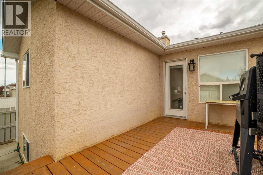 263 Peigan Court W - 31