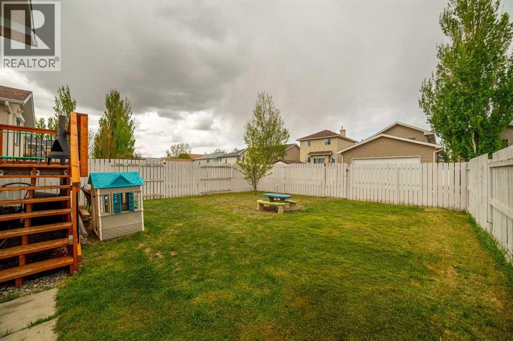 263 Peigan Court W - 34