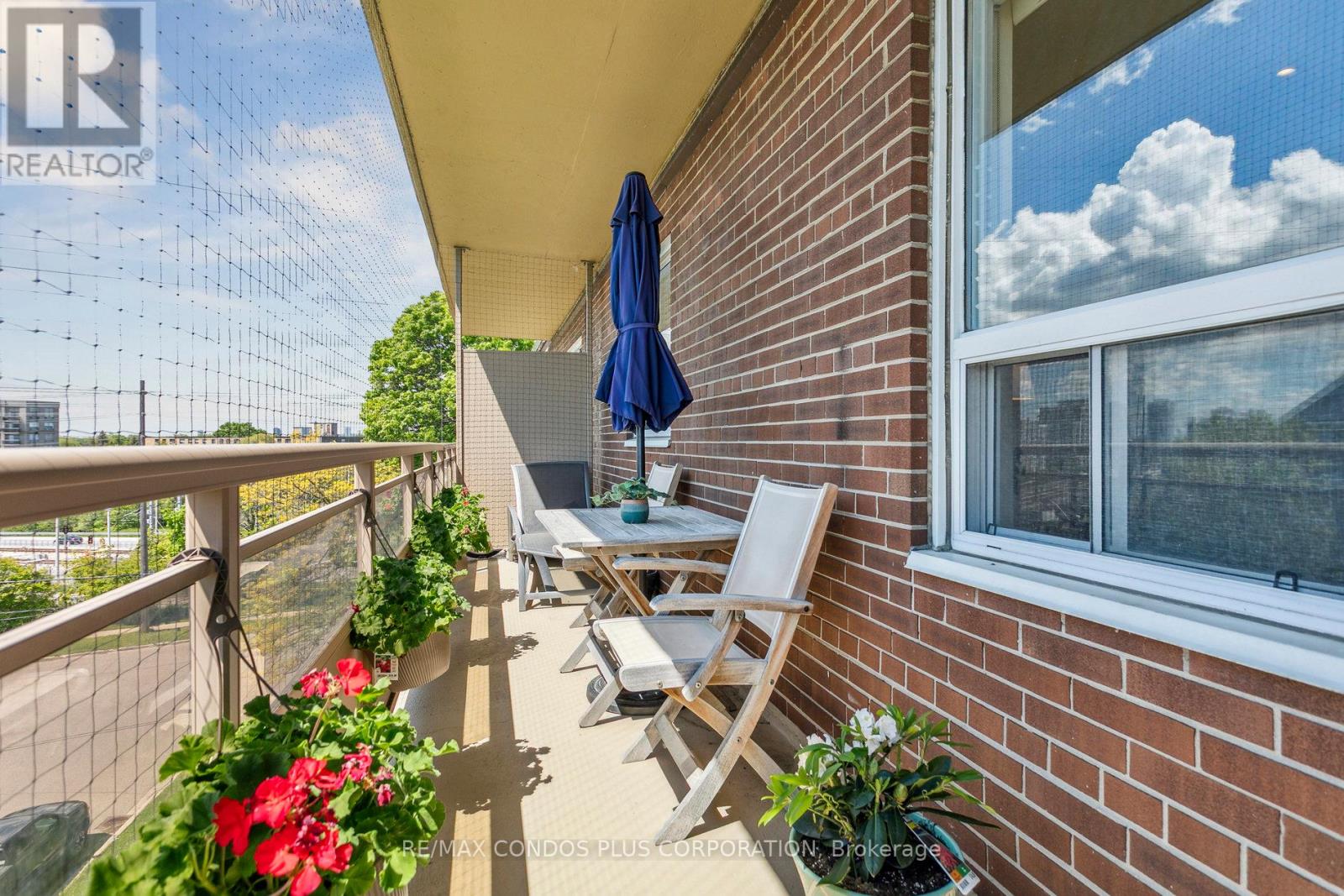 #409 71 JONESVILLE CRESCENT - 34