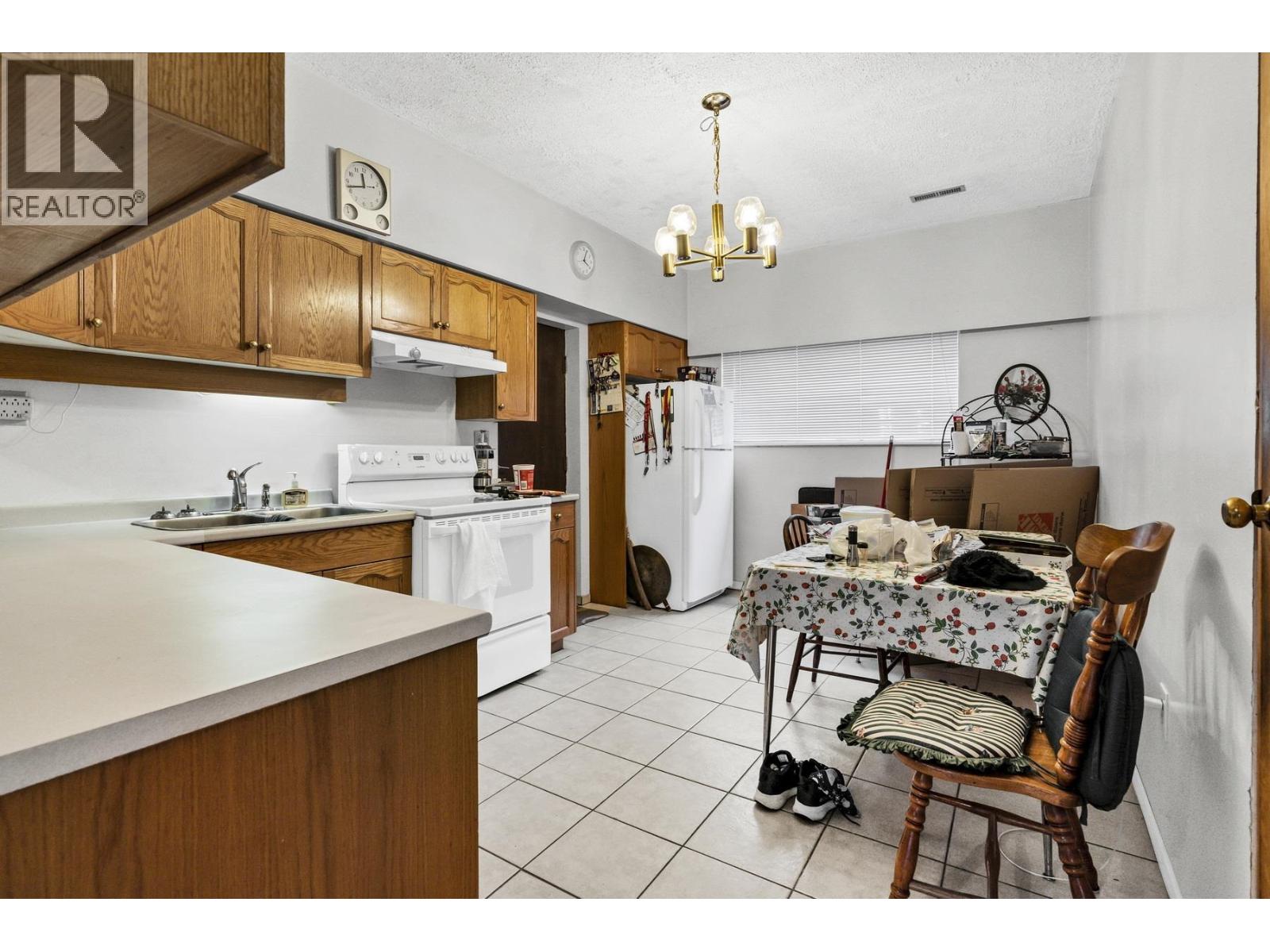 7615 LAWRENCE DRIVE, Burnaby