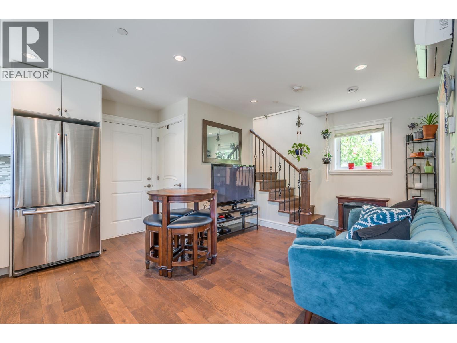 2507 W KING EDWARD AVENUE
