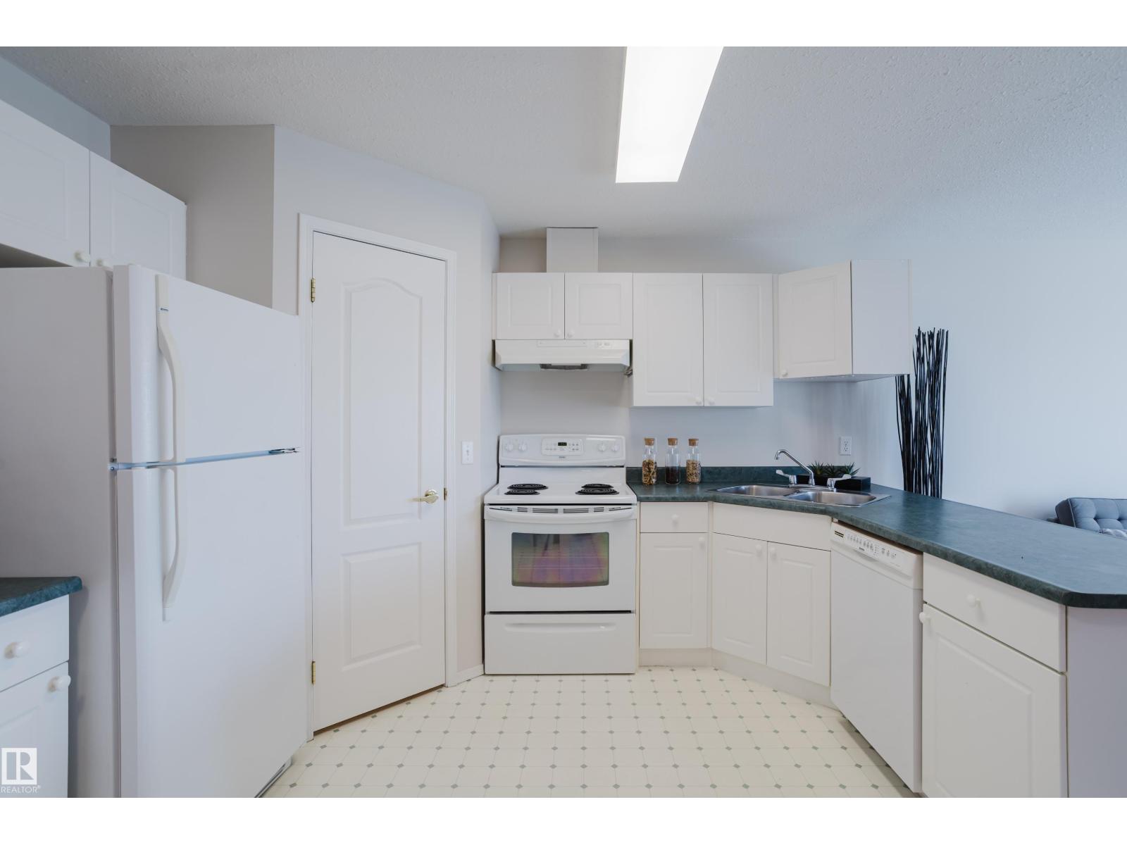 #435 13441 127 ST NW - 15