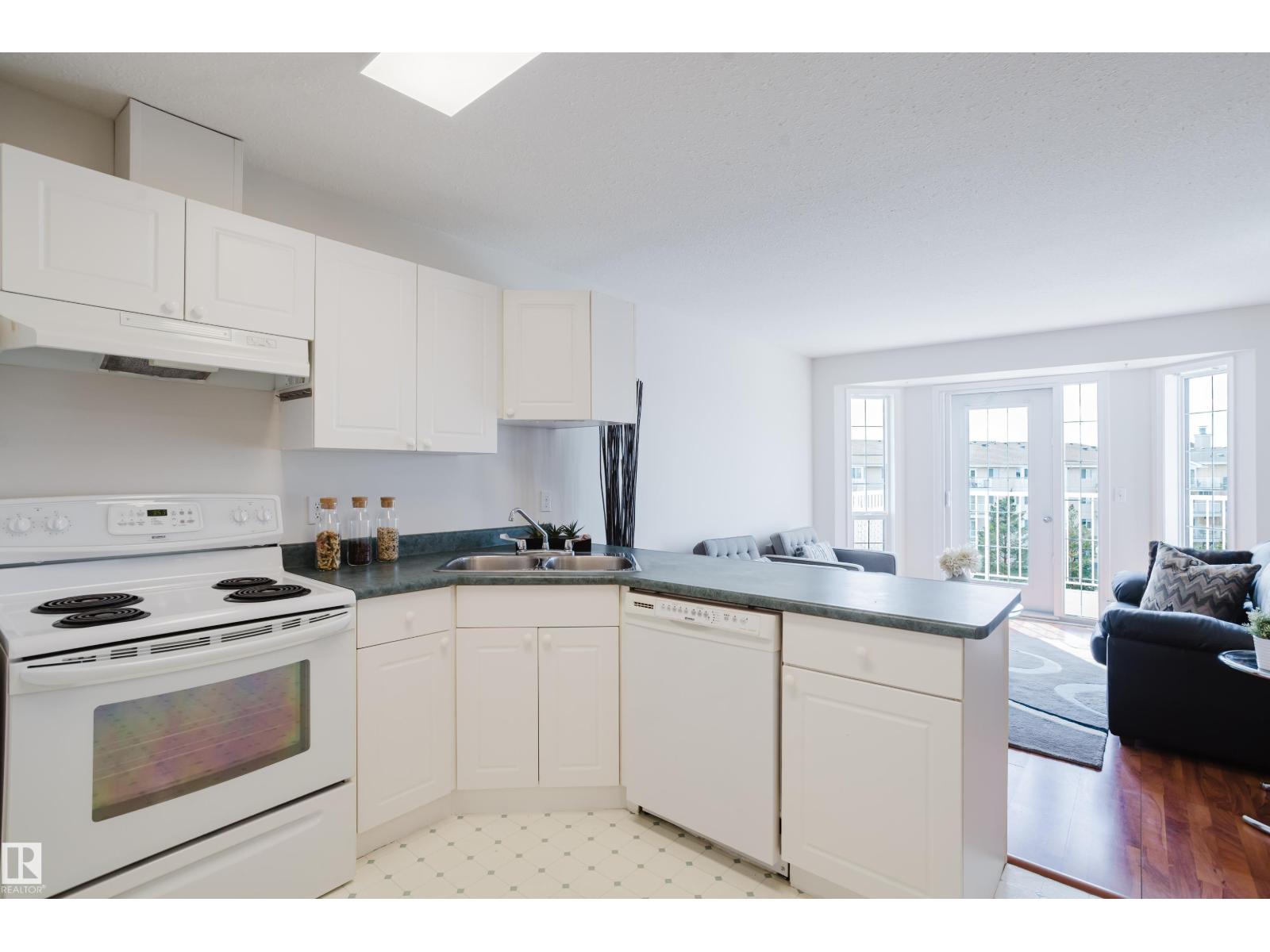 #435 13441 127 ST NW - 18