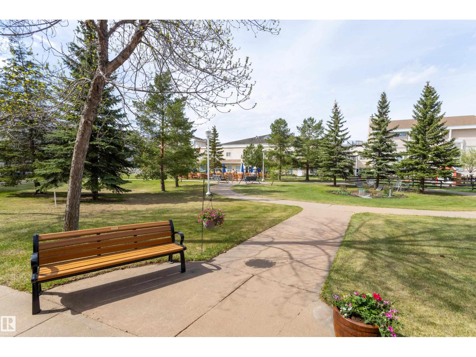#435 13441 127 ST NW - 40