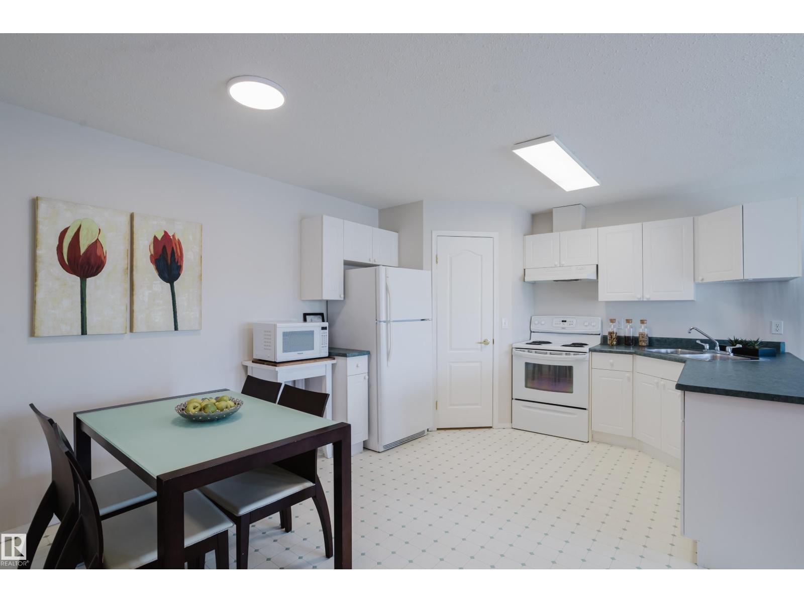 #435 13441 127 ST NW - 8