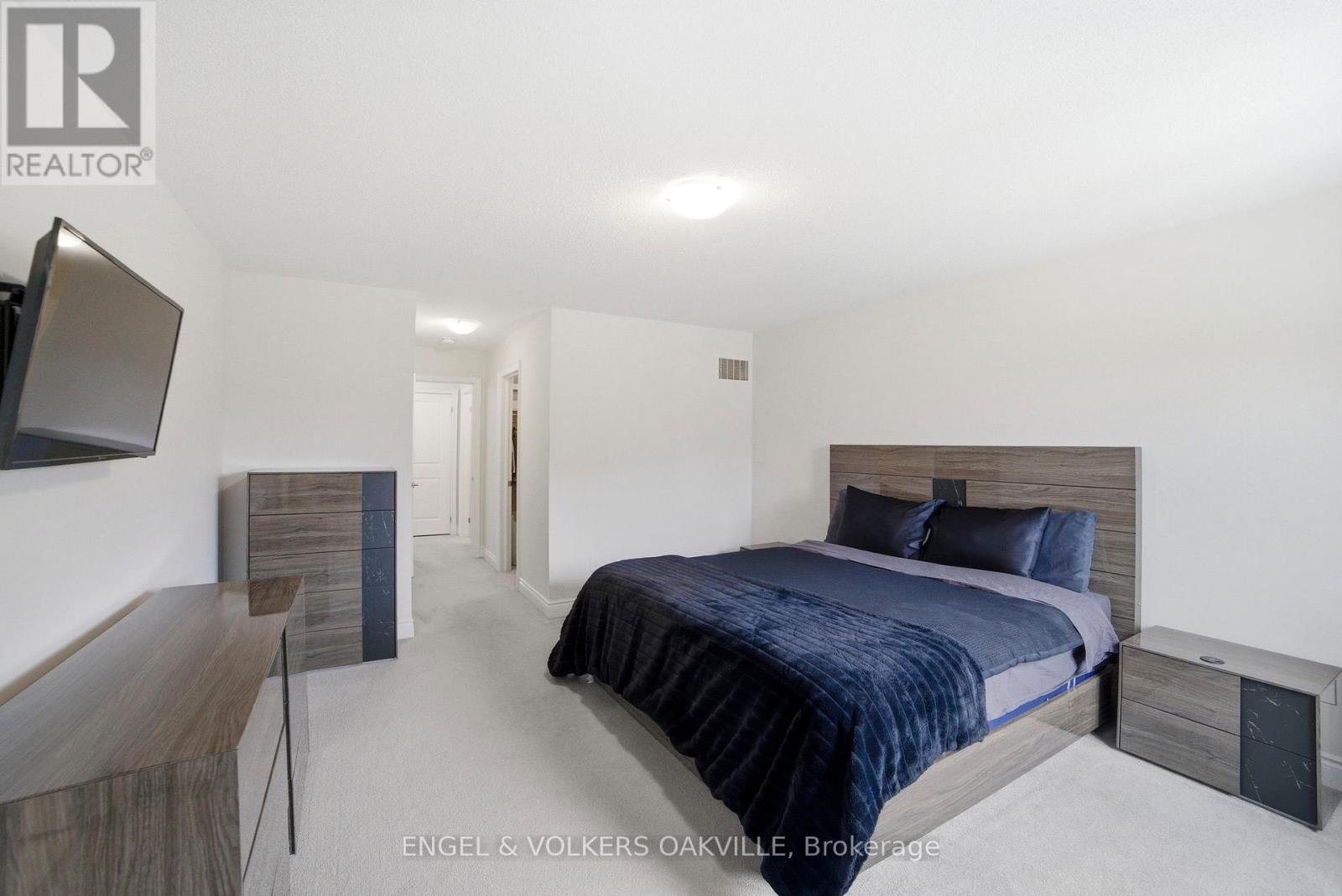 183 SUTHERLAND AVENUE - 20