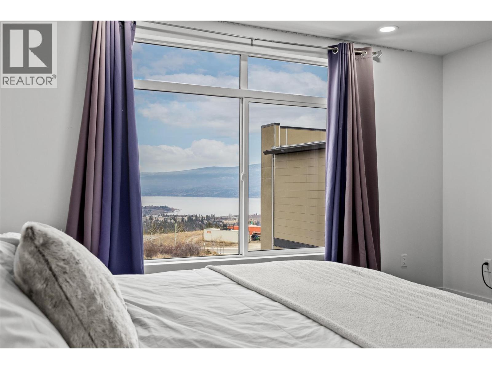 3708 Morningside Drive, West Kelowna