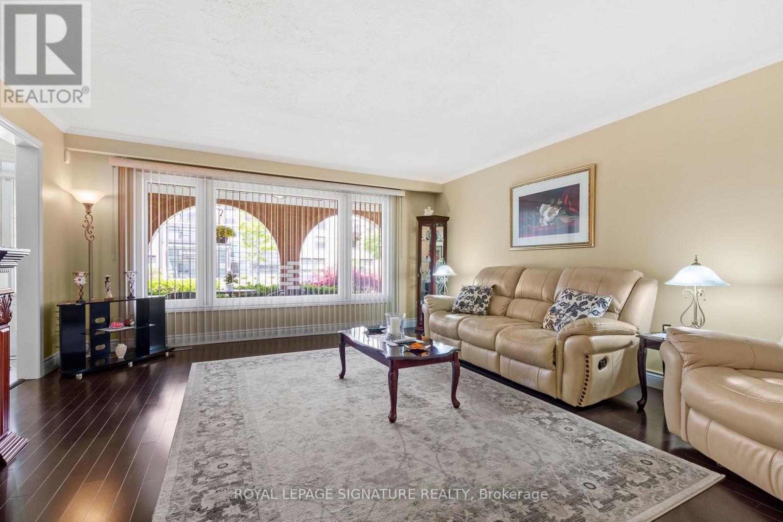 58 CENTENNIAL PARKWAY S - 5