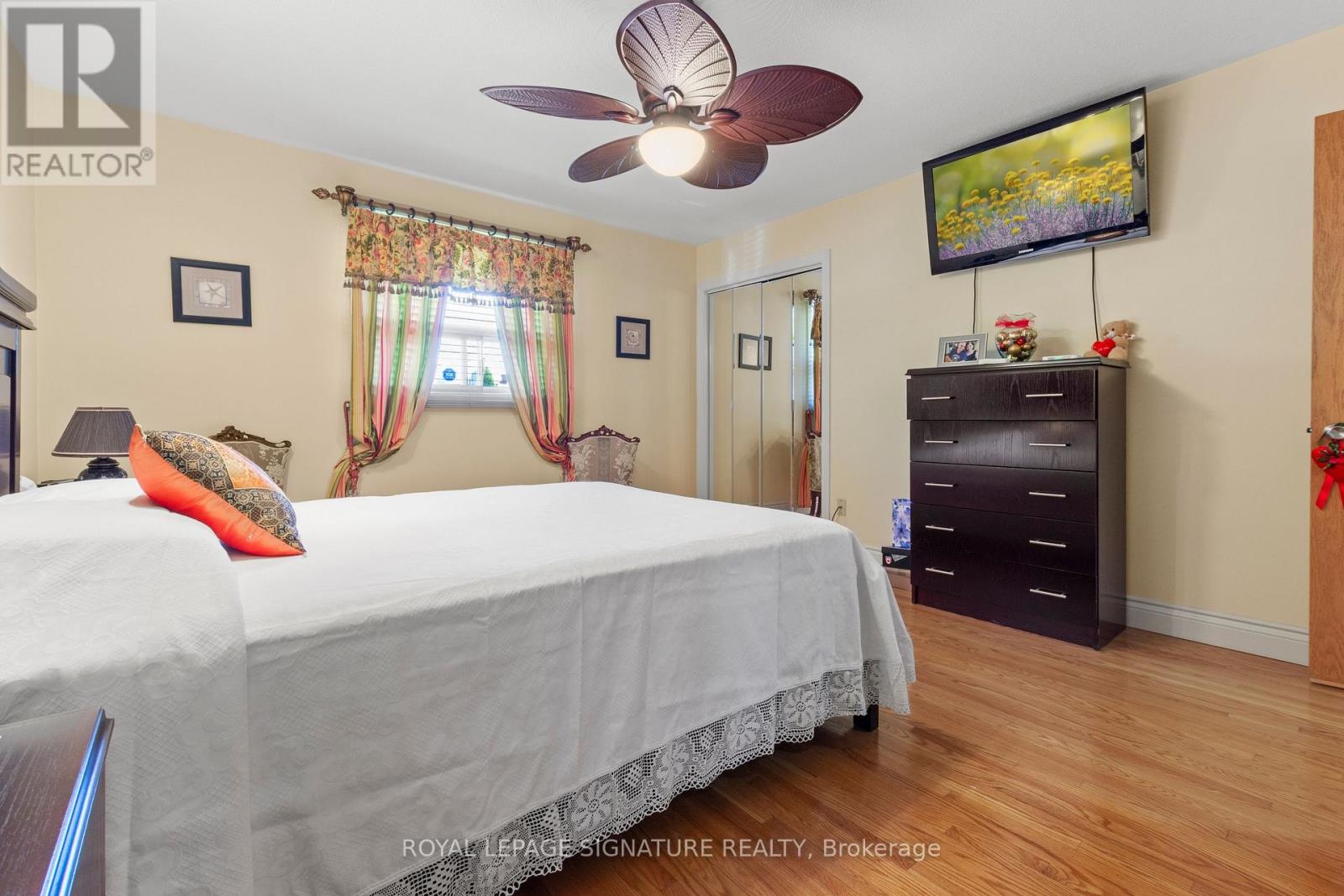 58 CENTENNIAL PARKWAY S - 19