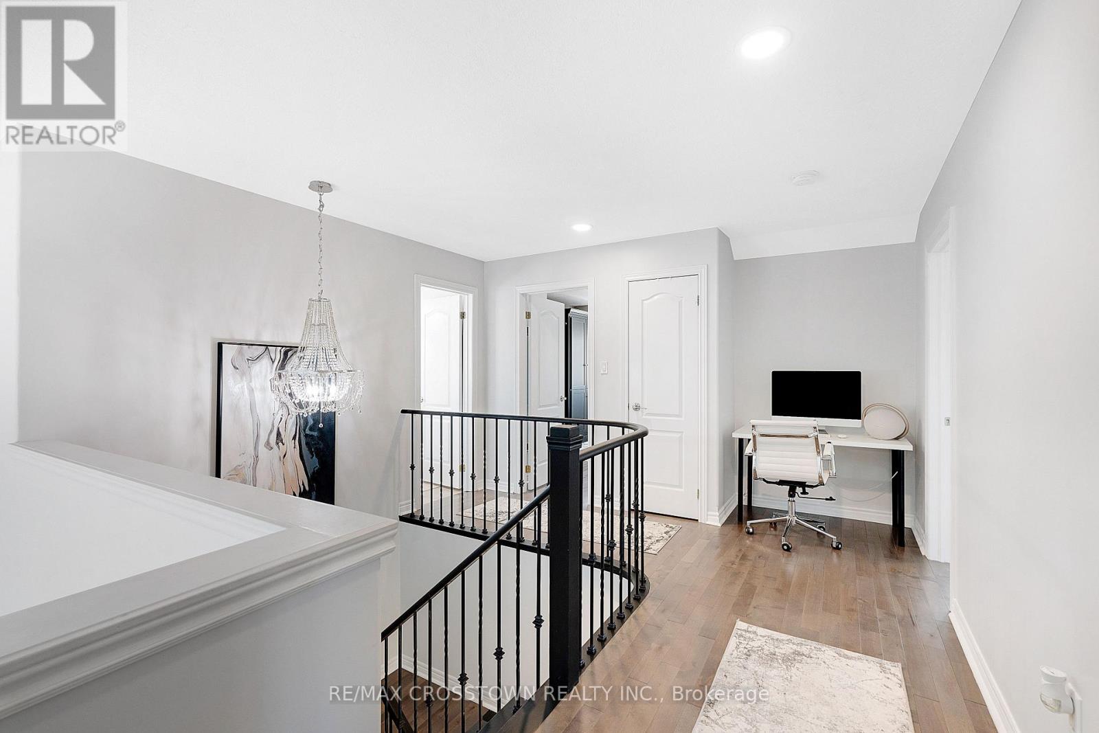 11 KENSINGTON TRAIL - 19