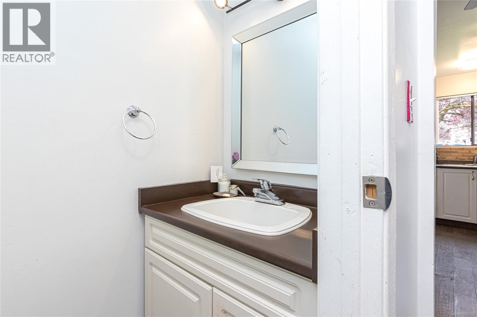 24 1506 Admirals Rd, View Royal