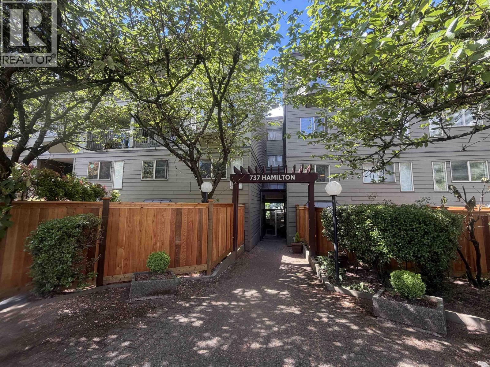 208 737 HAMILTON STREET, New Westminster