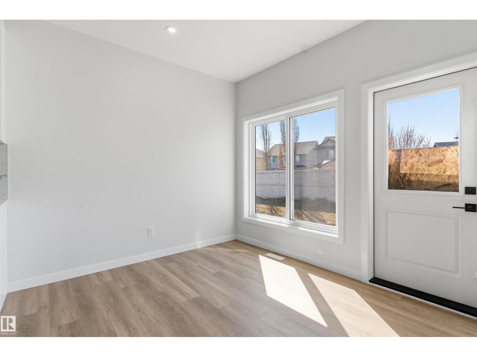 8727 181 AV NW - 10