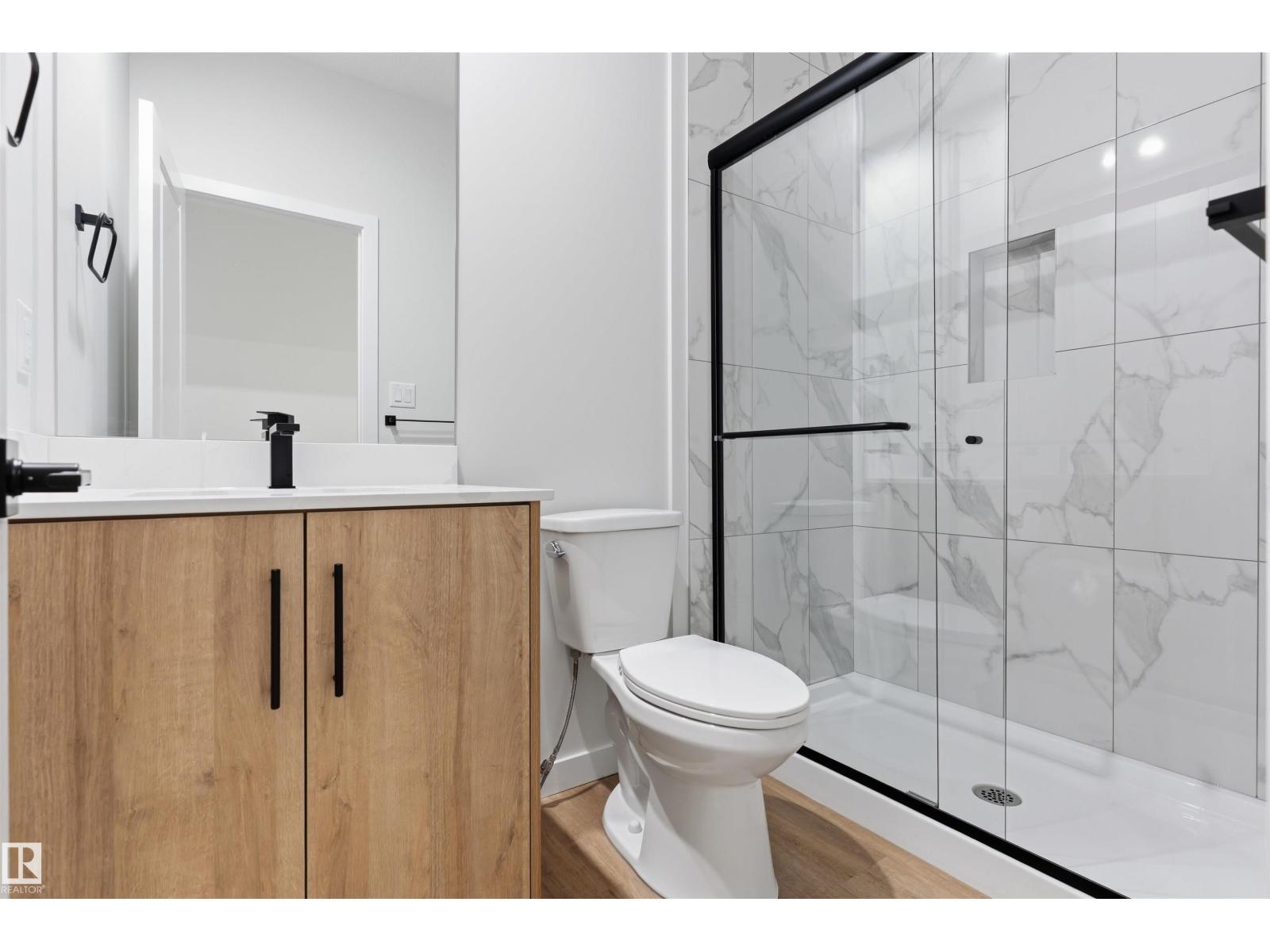 8727 181 AV NW - 29