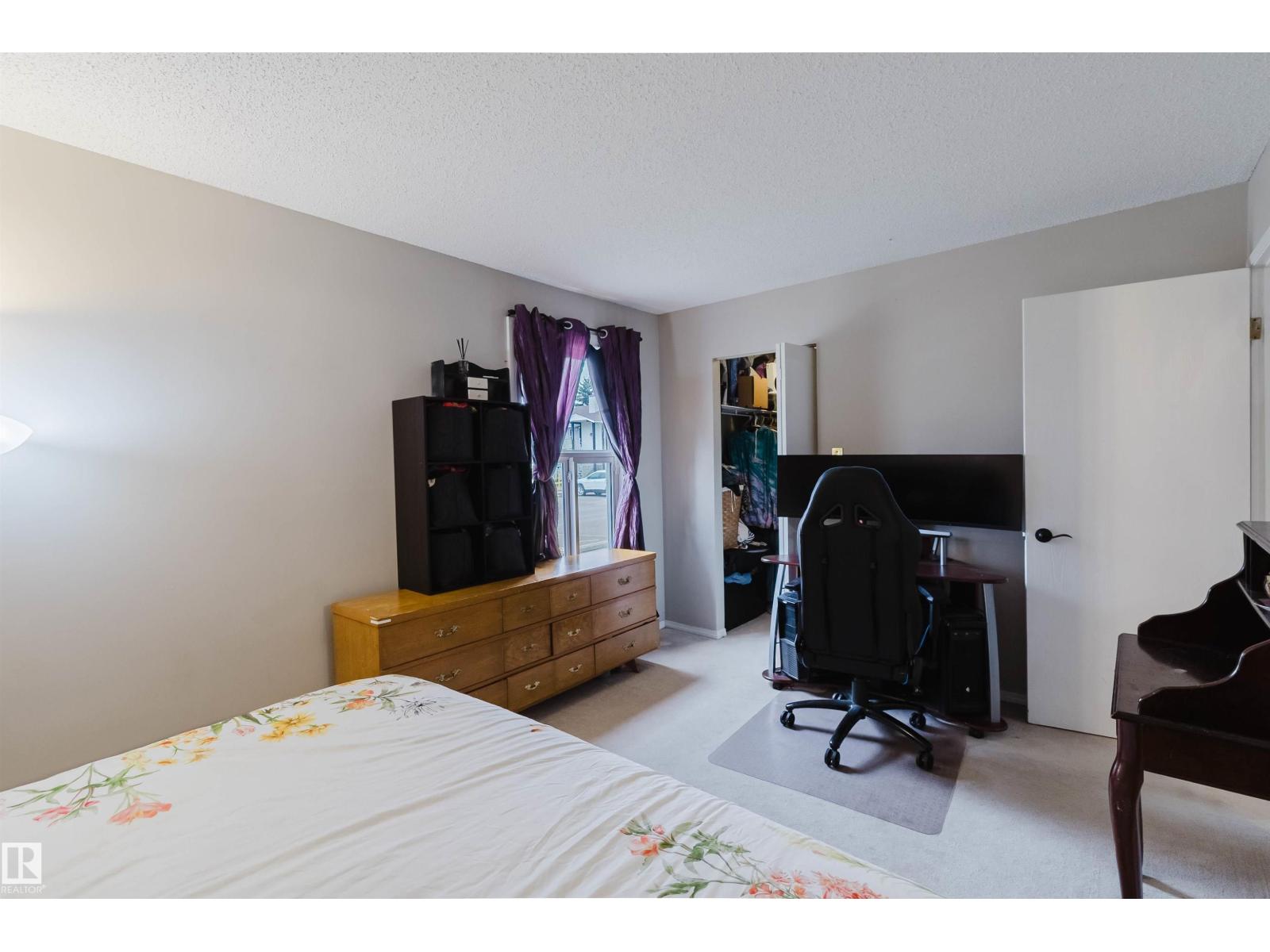 15017 26 ST NW - 23
