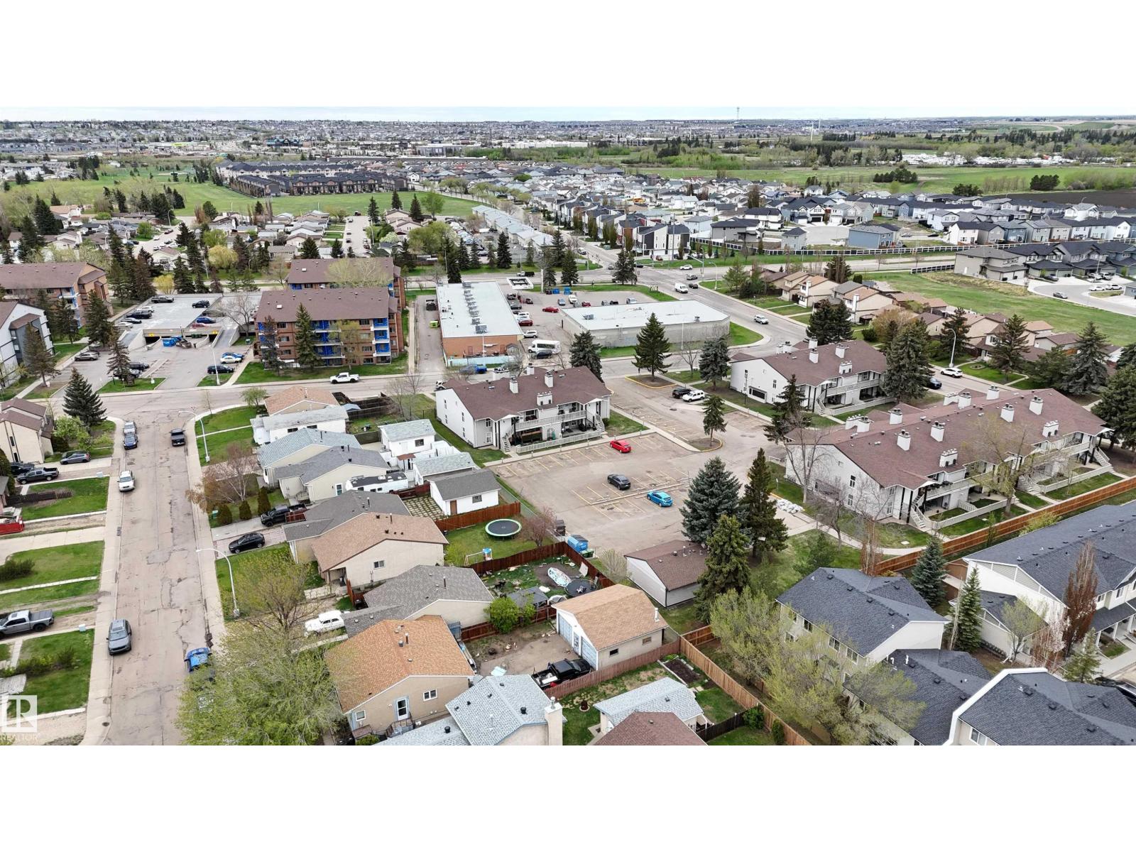15017 26 ST NW - 35