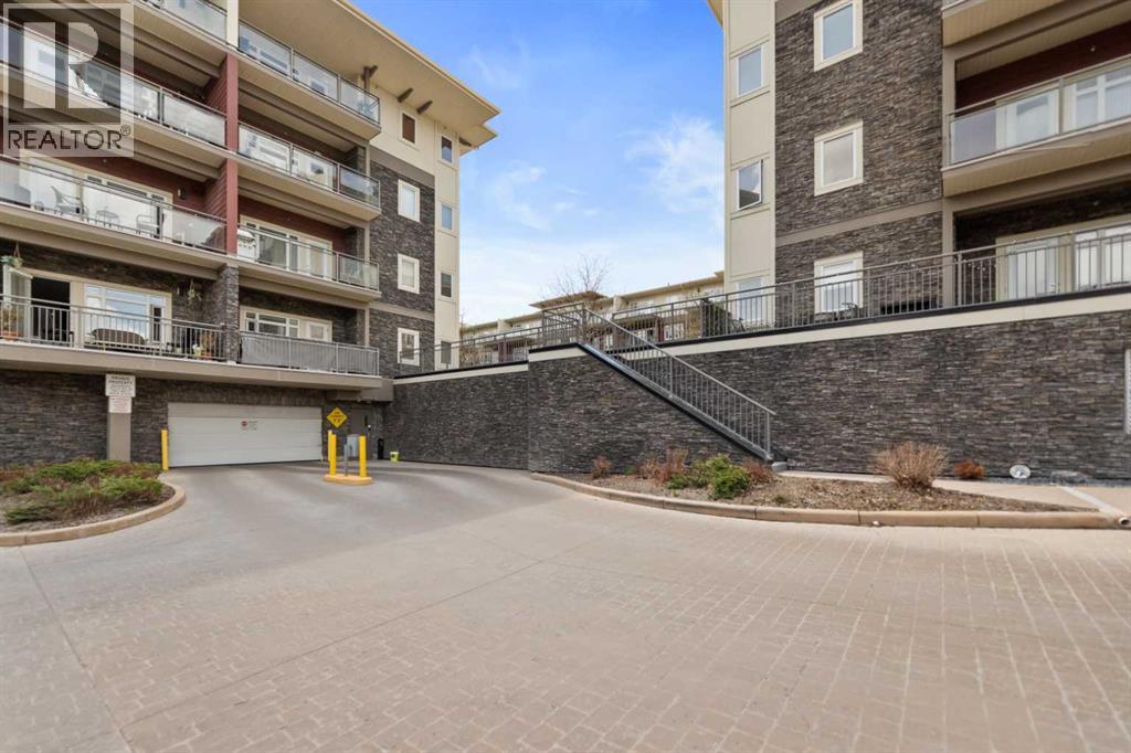 #302 23 Millrise Drive SW - 33