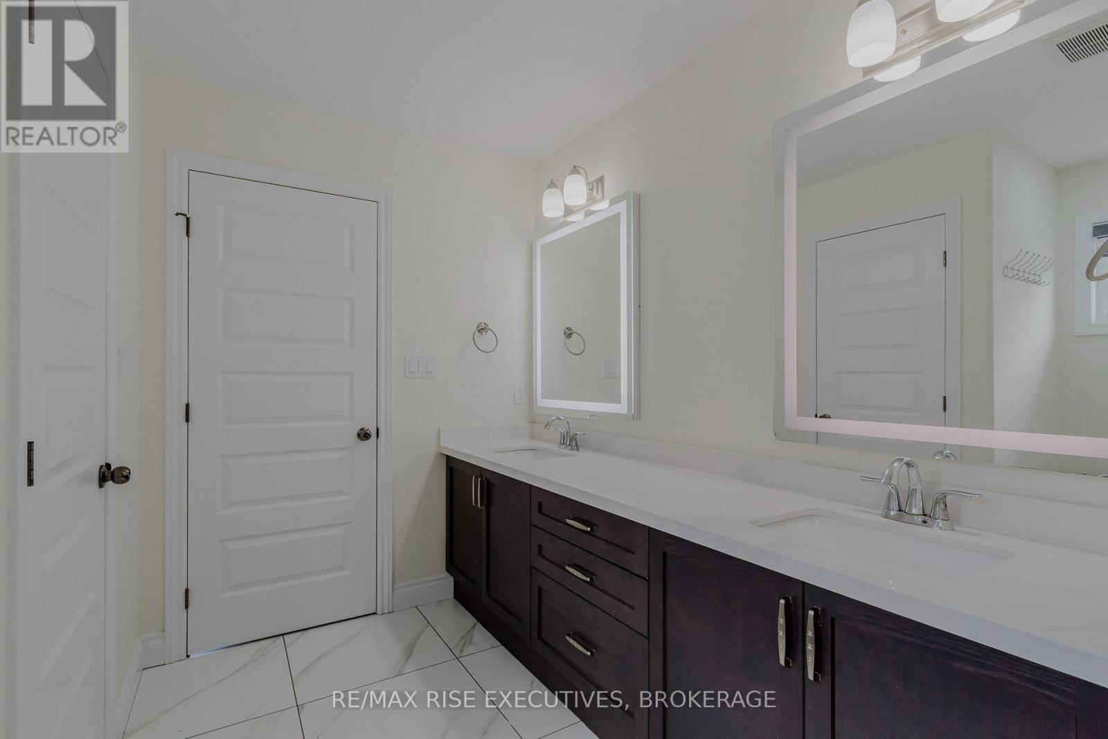 491 BETH CRESCENT - 16