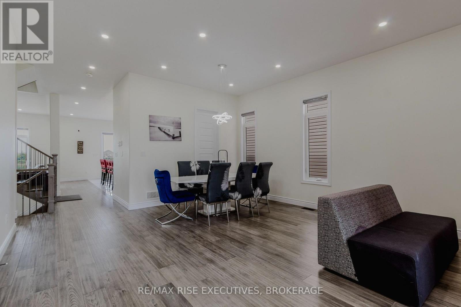 491 BETH CRESCENT - 7