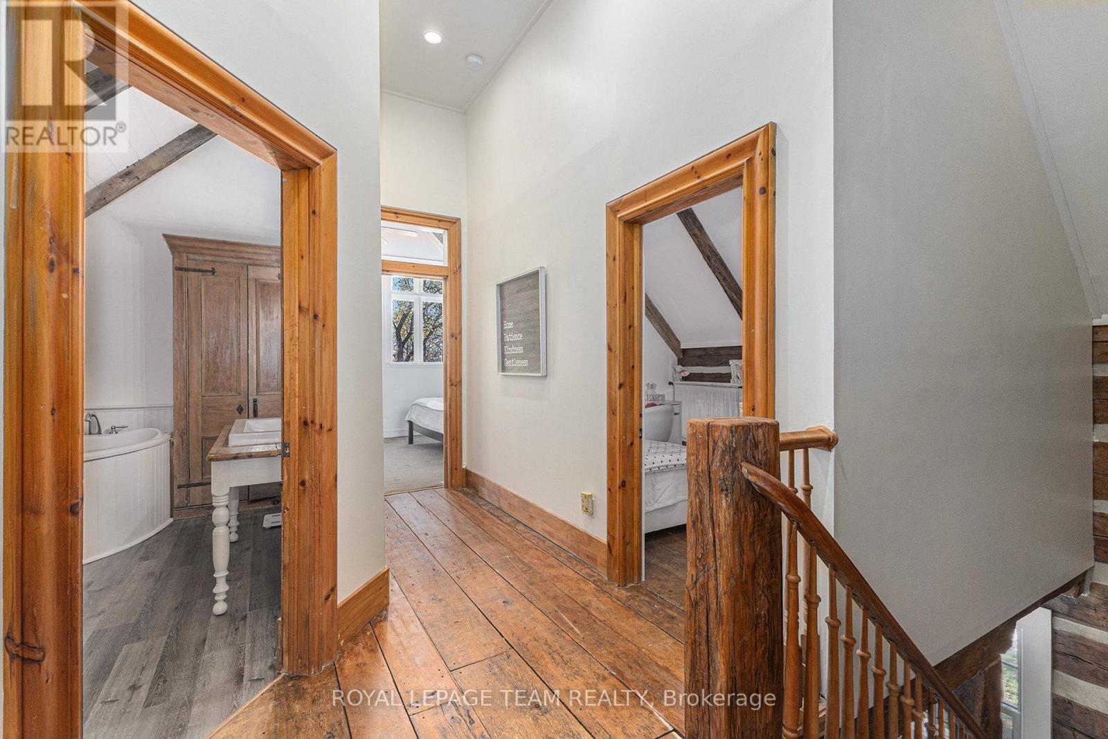 140 CREEK DRIVE - 19