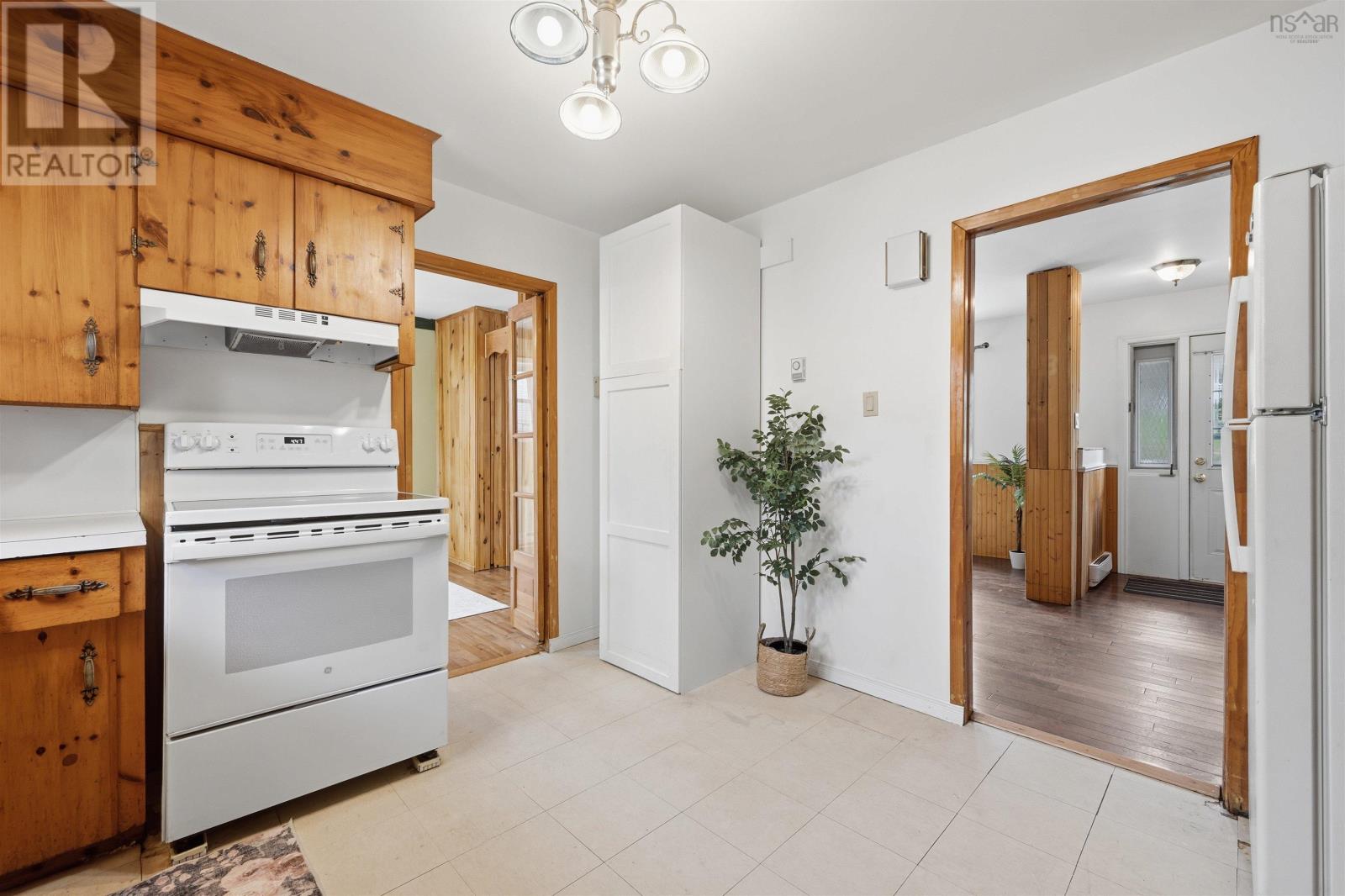 81 Armanda Crescent - 13