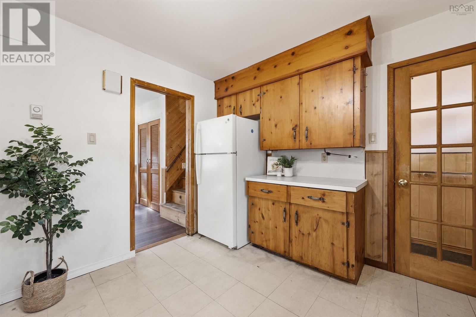81 Armanda Crescent - 14