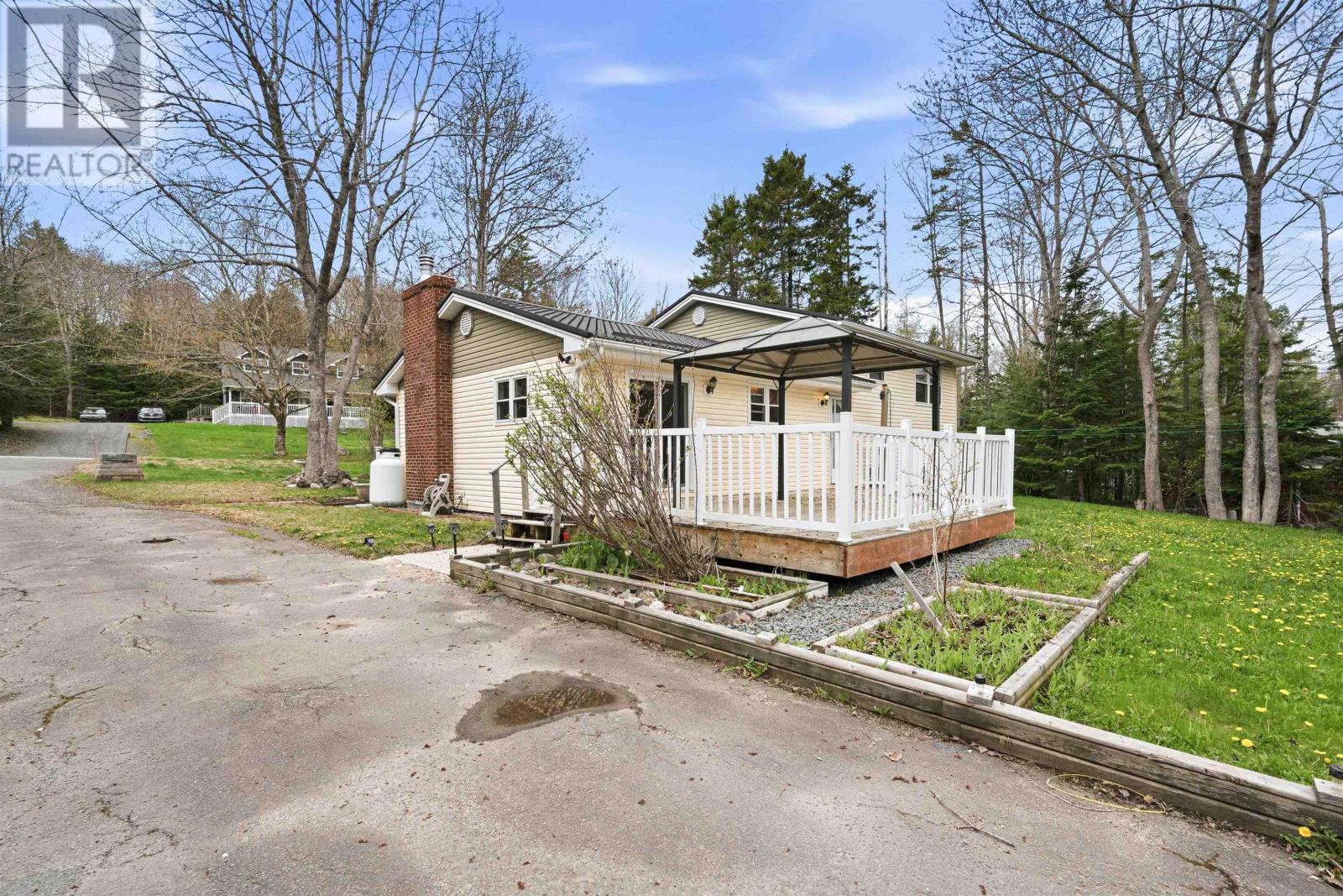 81 Armanda Crescent - 35