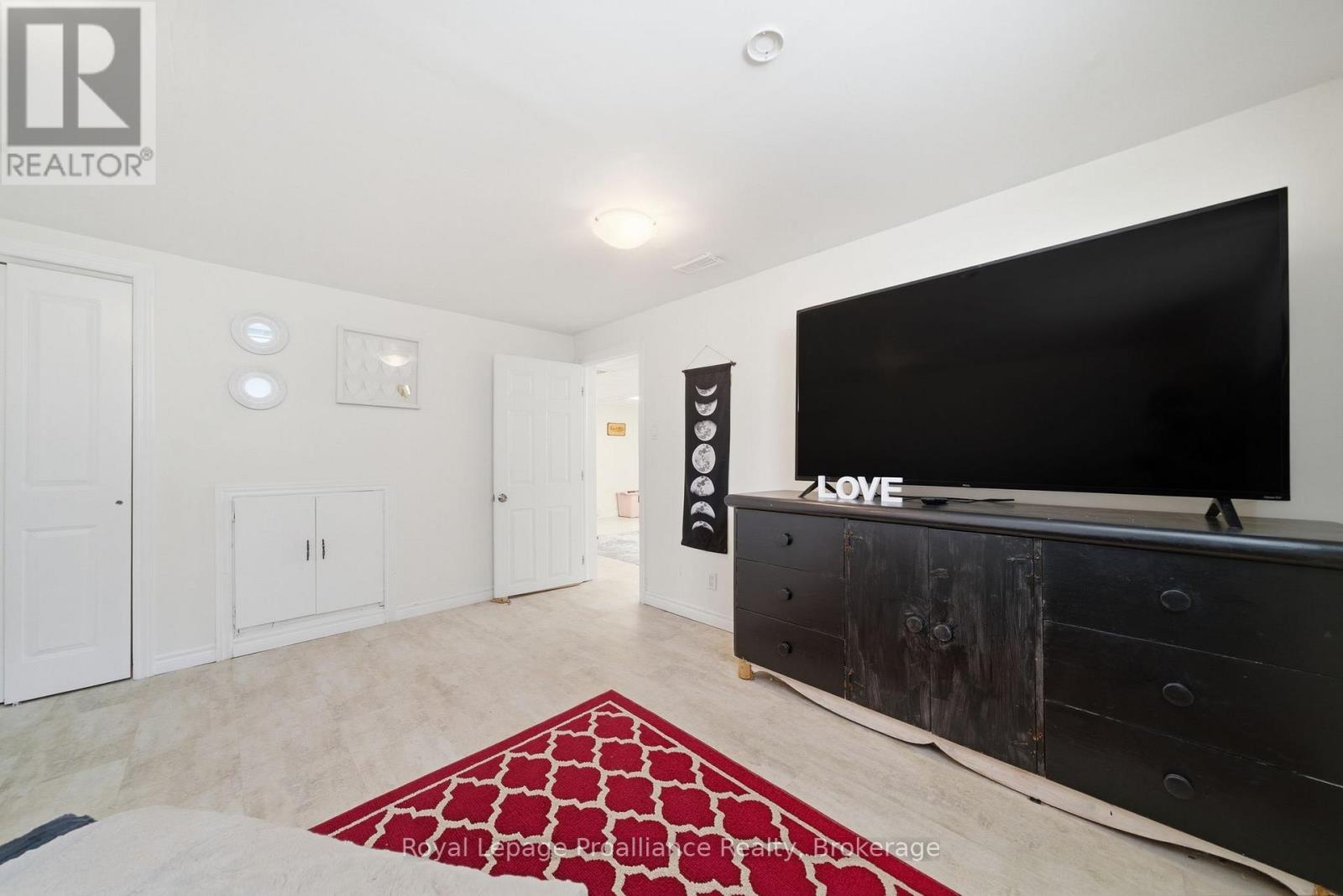 19 COLEMAN DRIVE - 36