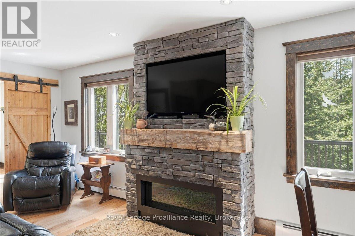 2134 BEACH ROAD - 11