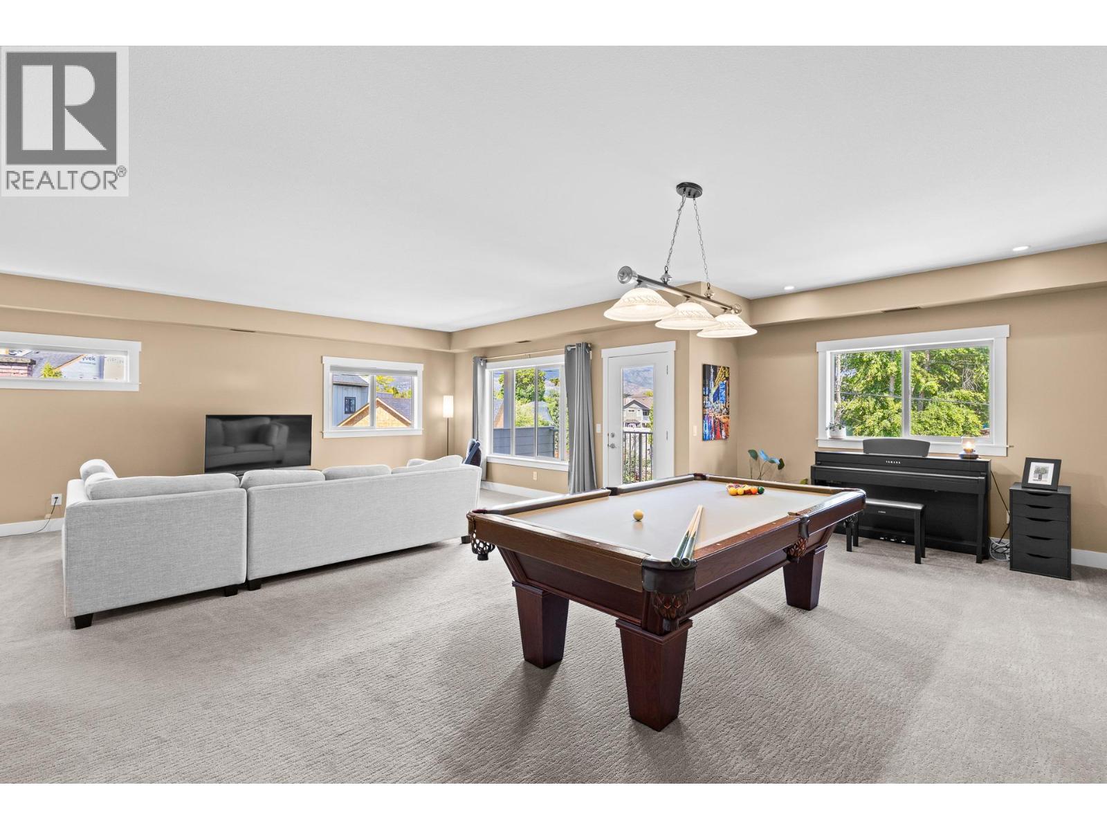  450 Francis Avenue, Kelowna