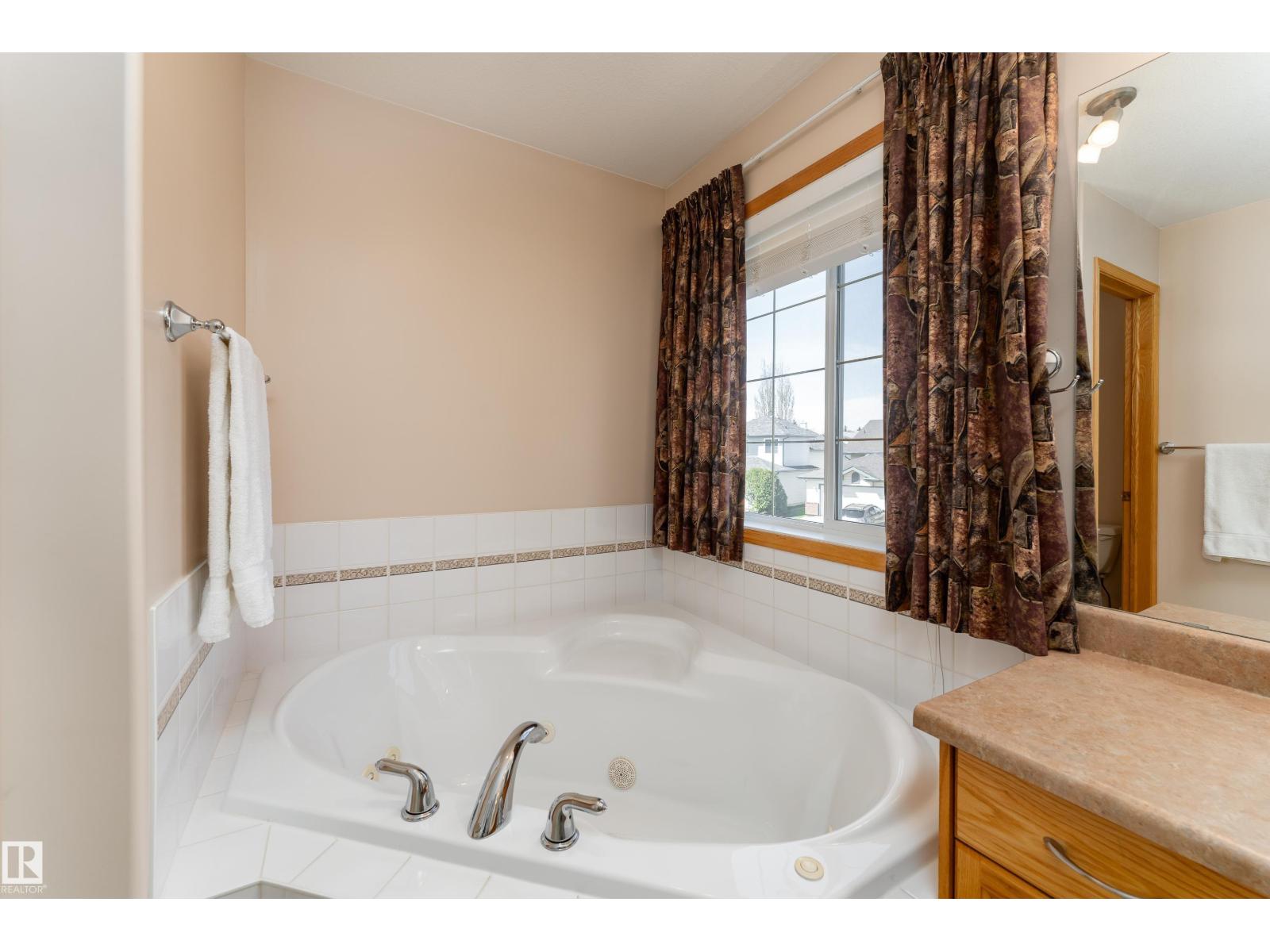 155 FOXHAVEN CR — photo 26