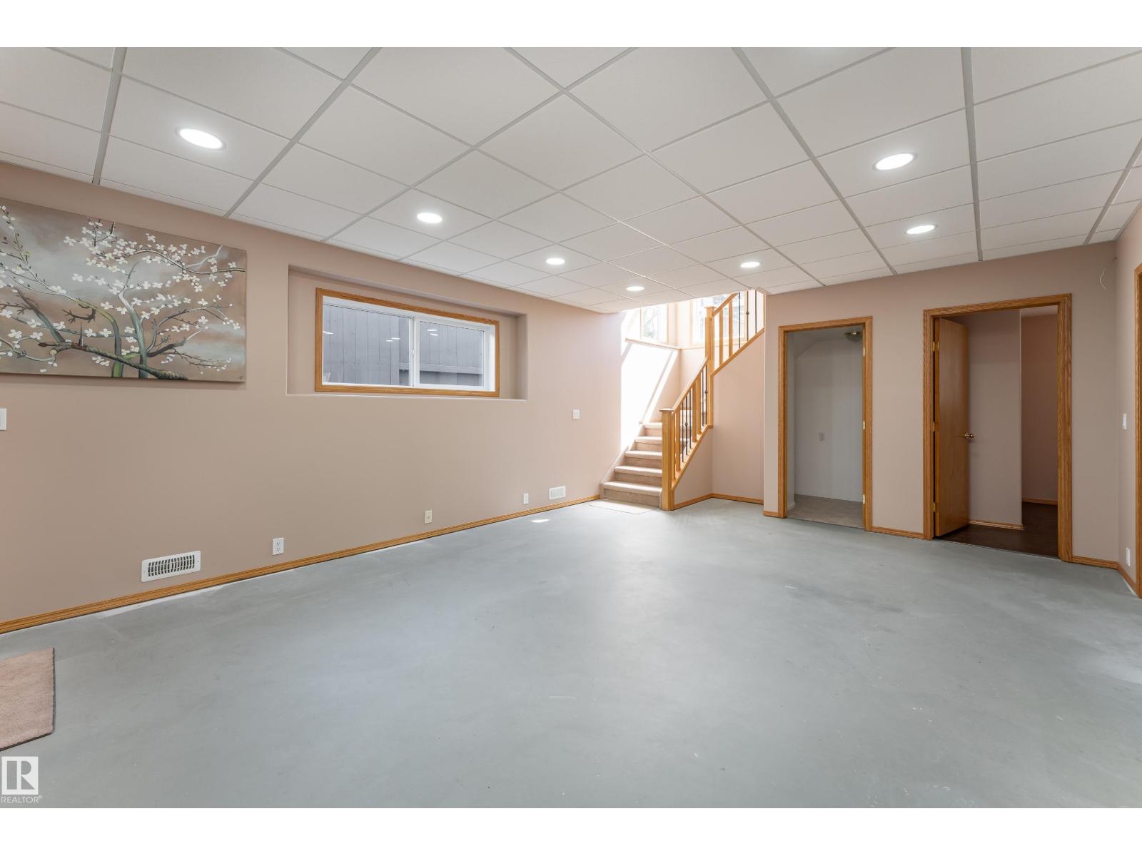 155 FOXHAVEN CR — photo 30
