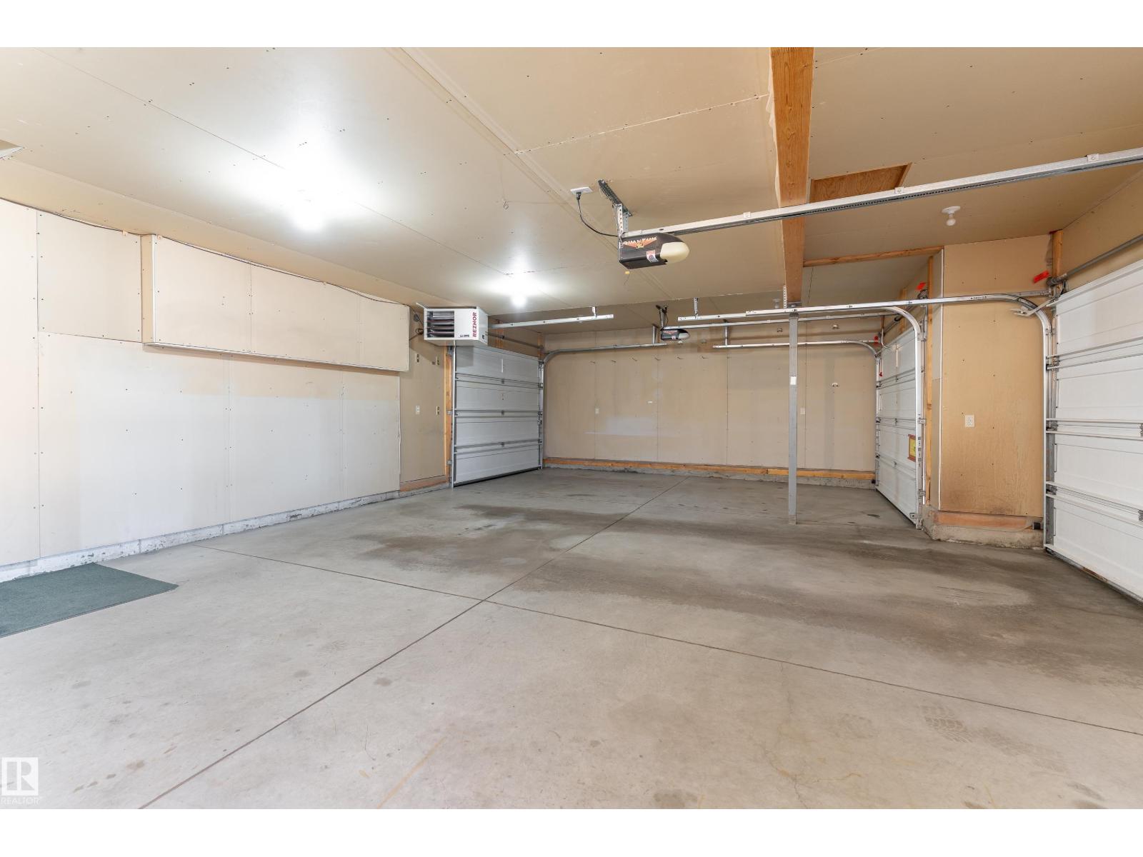 155 FOXHAVEN CR — photo 40