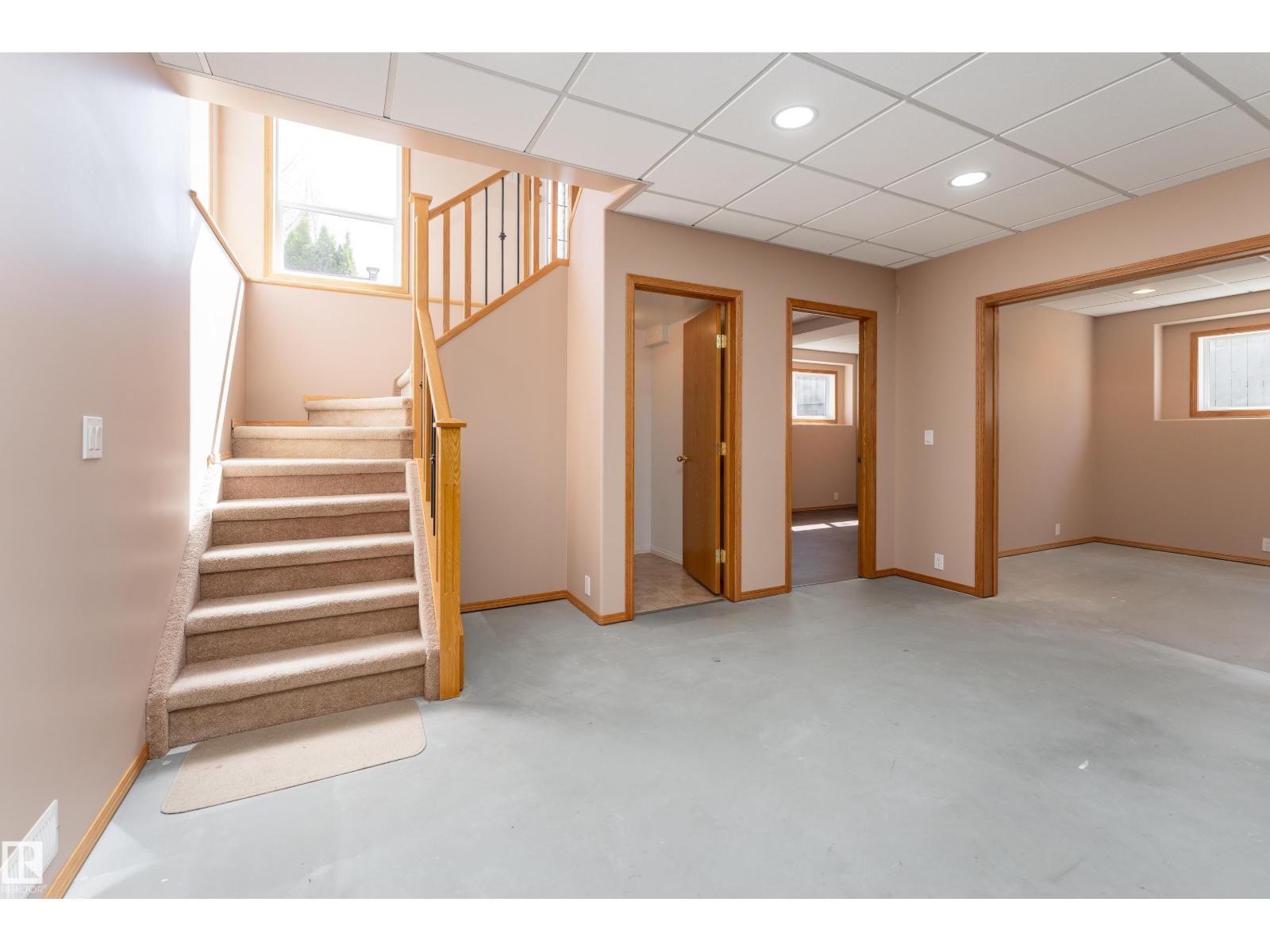 155 FOXHAVEN CR — photo 29